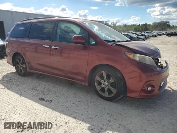 2013 Toyota Sienna SE with VIN 5TDXK3DC8DS386443, listed as a Copart auction lot 86723675 with 184,020 mi miles and Salvage title. Bid and sale history available at DreamBid. Image 4.