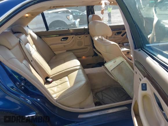 2000 BMW 7 Series 740iL with VIN WBAGH8348YDP09099, listed as a IAAI auction lot 43078448 with 288,396 mi miles and . Bid and sale history available at DreamBid. Image 8.