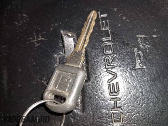 1997 Chevrolet Silverado 2500 с VIN 1GCGC24R7VZ191977, выставлен на аукционе IAAI как лот 42385570 с пробегом 432 078 миль миль и . История ставок и продаж доступна на DreamBid. Изображение 11.