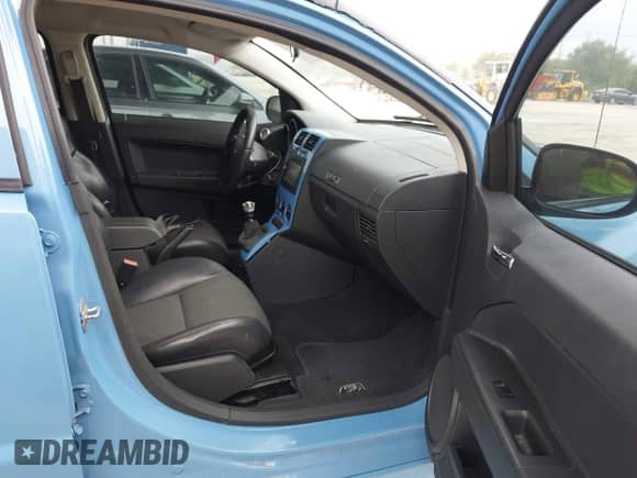 2008 Dodge Caliber с VIN 1B3HB68F98D609960, выставлен на аукционе IAAI как лот 43187972 с пробегом 154 266 миль миль и . История ставок и продаж доступна на DreamBid. Изображение 5.