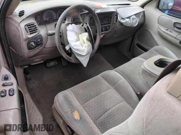 2001 Ford F-150 XL с VIN 1FTRX17WX1KC65680, выставлен на аукционе Copart как лот 53668755 с пробегом Не указан миль и Списание • Salvage title. История ставок и продаж доступна на DreamBid. Изображение 8.