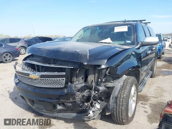 2011 Chevrolet Suburban LTZ с VIN 1GNSCKE03BR117338, выставлен на аукционе IAAI как лот 41878479 с пробегом 182 327 миль миль и . История ставок и продаж доступна на DreamBid. Изображение 2.