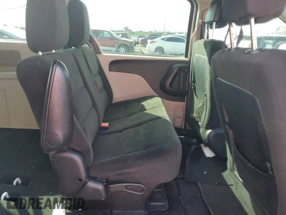 2016 Dodge Grand Caravan American Value with VIN 2C4RDGBG9GR145181, listed as a Copart auction lot 82675885 with 148,925 mi miles and Clean title. Bid and sale history available at DreamBid. Image 11.