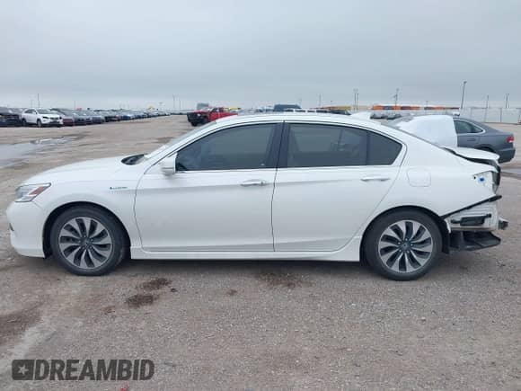 2017 Honda Accord Touring с VIN JHMCR6F74HC025115, выставлен на аукционе IAAI как лот 42422343 с пробегом 161 088 миль миль и . История ставок и продаж доступна на DreamBid. Изображение 14.
