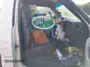 2002 GMC Sierra 1500 SL z VIN 1GTEC14V62Z900828, wystawiony jako IAAI lot #43205215 z przebiegiem Nie podano mil oraz . Historia ofert i sprzedaży dostępna na DreamBid. Obrazek 5.