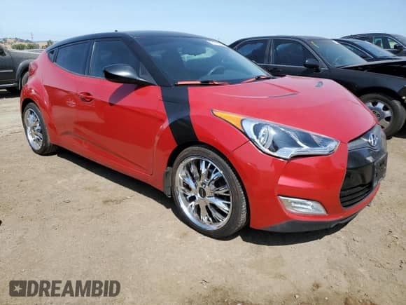 2012 Hyundai Veloster w/Red Int с VIN KMHTC6AD4CU054208, выставлен на аукционе Copart как лот 62169895 с пробегом 61 088 миль миль и Списание • Salvage title. История ставок и продаж доступна на DreamBid. Изображение 4.