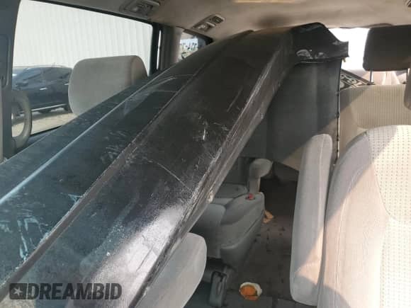 2008 Toyota Sienna LE with VIN 5TDBK23C68S021352, listed as a Copart auction lot 58484045 with 410,548 mi miles and Clean title. Bid and sale history available at DreamBid. Image 10.