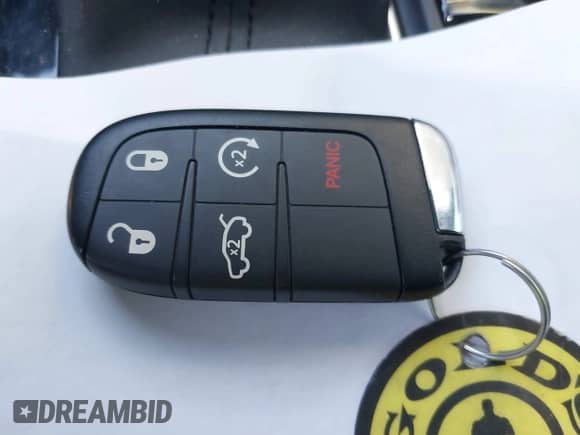 2024 Dodge Hornet R/T z VIN ZACPDFCW2R3A08184, wystawiony jako IAAI lot #41355339 z przebiegiem 8 658 mil mil oraz . Historia ofert i sprzedaży dostępna na DreamBid. Obrazek 11.