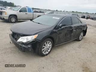 2014 Toyota Camry SE с VIN 4T1BF1FK6EU805602, выставлен на аукционе Copart как лот 54545125 с пробегом 154 986 миль миль и Списание • Salvage title. История ставок и продаж доступна на DreamBid. Изображение 1.