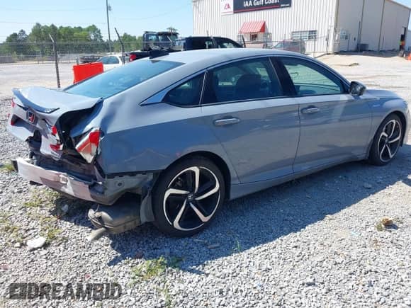 2022 Honda Accord Sport z VIN 1HGCV3F27NA029054, wystawiony jako IAAI lot #43146842 z przebiegiem 99 987 mil mil oraz . Historia ofert i sprzedaży dostępna na DreamBid. Obrazek 4.