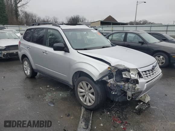 2011 Subaru Forester X Limited z VIN JF2SHAFC5BH719789, wystawiony jako Copart lot #44057775 z przebiegiem 126 195 mil mil oraz Szkoda całkowita • Salvage title. Historia ofert i sprzedaży dostępna na DreamBid. Obrazek 4.