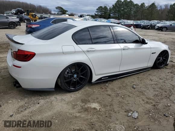 2015 BMW 5 Series 550i с VIN WBAKN9C55FD682331, выставлен на аукционе Copart как лот 47356725 с пробегом 80 741 миль миль и Списание • Salvage title. История ставок и продаж доступна на DreamBid. Изображение 3.