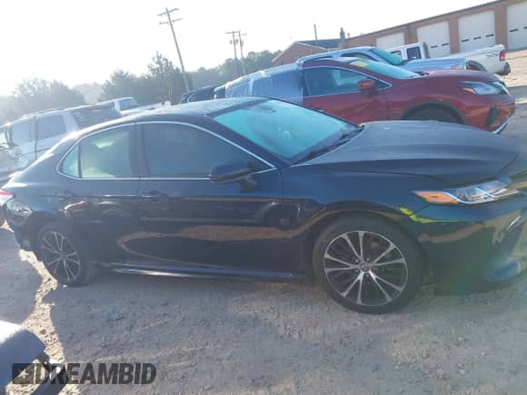 2020 Toyota Camry SE z VIN 4T1G11AK9LU874079, wystawiony jako IAAI lot #43198042 z przebiegiem 128 509 mil mil oraz . Historia ofert i sprzedaży dostępna na DreamBid. Obrazek 13.