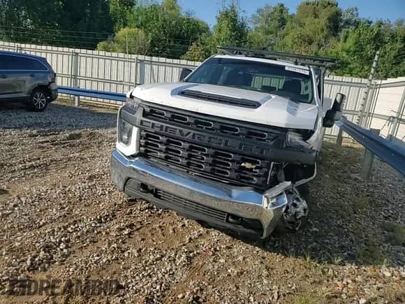 2022 Chevrolet Silverado 1500 z VIN 1GB4WRE72NF321590, wystawiony jako Copart lot #85367275 z przebiegiem 66 316 mil mil oraz Szkoda całkowita • Salvage title. Historia ofert i sprzedaży dostępna na DreamBid. Obrazek 13.