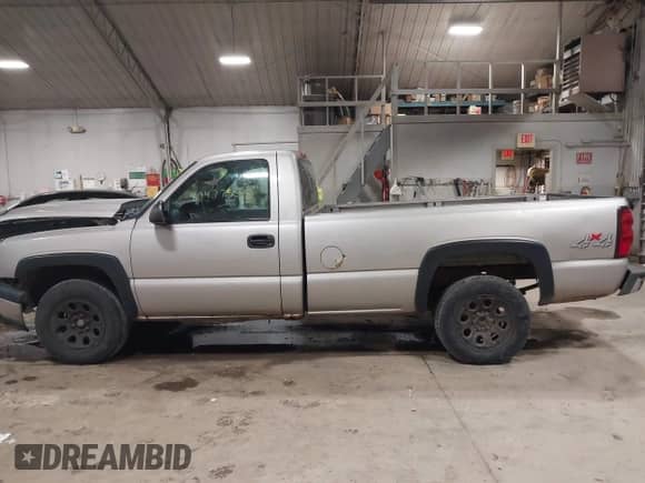 2006 Chevrolet Silverado 1500 Work Truck с VIN 3GCEK14V86G179730, выставлен на аукционе IAAI как лот 40477305 с пробегом 146 372 миль миль и . История ставок и продаж доступна на DreamBid. Изображение 14.