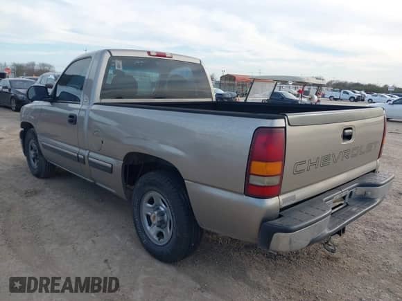 2000 Chevrolet Silverado 1500 z VIN 1GCEC14W6YZ361158, wystawiony jako IAAI lot #41682163 z przebiegiem 167 069 mil mil oraz . Historia ofert i sprzedaży dostępna na DreamBid. Obrazek 3.