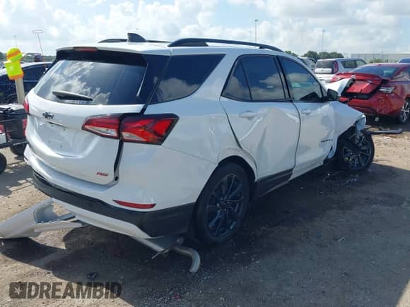 2024 Chevrolet Equinox RS z VIN 3GNAXMEG1RS117631, wystawiony jako IAAI lot #42527157 z przebiegiem 20 949 mil mil oraz . Historia ofert i sprzedaży dostępna na DreamBid. Obrazek 4.