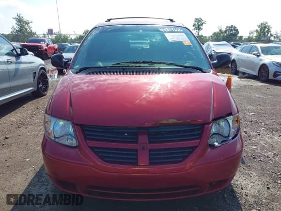2007 Dodge Caravan SXT z VIN 1D4GP45R07B161281, wystawiony jako IAAI lot #42803666 z przebiegiem 85 962 mil mil oraz . Historia ofert i sprzedaży dostępna na DreamBid. Obrazek 12.