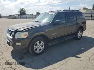 2008 Ford Explorer XLT z VIN 1FMEU63E78UB18728, wystawiony jako Copart lot #82056845 z przebiegiem 218 316 mil mil oraz Szkoda całkowita • Salvage title. Historia ofert i sprzedaży dostępna na DreamBid. Obrazek 1.