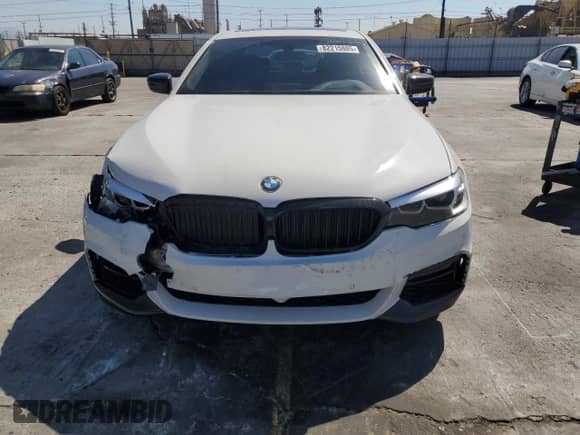 2018 BMW 5 Series 530i с VIN WBAJA5C54JWA37248, выставлен на аукционе Copart как лот 82215885 с пробегом 57 040 миль миль и Списание • Salvage title. История ставок и продаж доступна на DreamBid. Изображение 5.