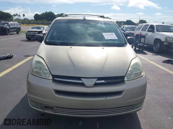 2004 Toyota Sienna XLE z VIN 5TDZA22C94S005059, wystawiony jako IAAI lot #43152895 z przebiegiem 187 536 mil mil oraz . Historia ofert i sprzedaży dostępna na DreamBid. Obrazek 12.