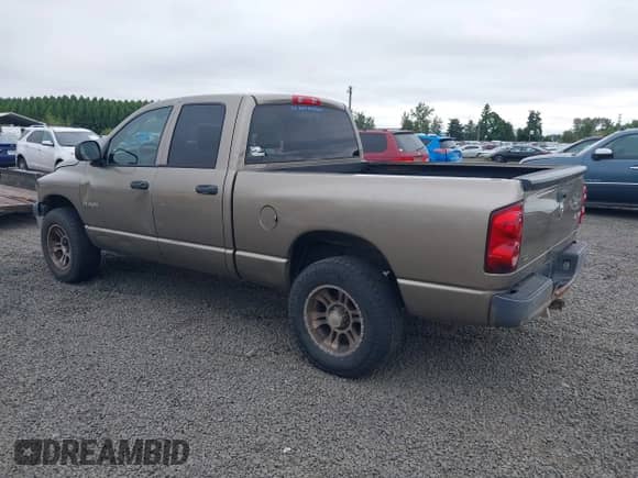 2008 Dodge 1500 SLT with VIN 1D7HU18N08J196739, listed as a IAAI auction lot 42570606 with 204,323 mi miles and . Bid and sale history available at DreamBid. Image 3.