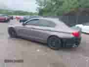 2011 BMW 5 Series 535i xDrive z VIN WBAFU7C53BC869673, wystawiony jako IAAI lot #40083957 z przebiegiem 175 503 mil mil oraz . Historia ofert i sprzedaży dostępna na DreamBid. Obrazek 3.