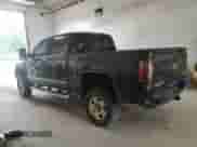 2016 GMC Sierra 1500 Denali z VIN 3GTU2PEJ6GG144177, wystawiony jako Copart lot #62304795 z przebiegiem 197 675 mil mil oraz Czysty tytuł • Clean title. Historia ofert i sprzedaży dostępna na DreamBid. Obrazek 2.