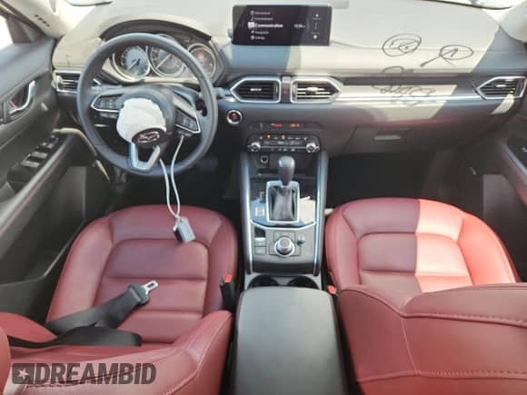 2025 Mazda CX-5 S Carbon Edition z VIN JM3KFBCM7S0681298, wystawiony jako Copart lot #69565385 z przebiegiem 9 552 mil mil oraz Czysty tytuł • Clean title. Historia ofert i sprzedaży dostępna na DreamBid. Obrazek 8.