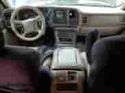 2002 GMC Sierra 1500 Denali z VIN 2GTFK69U221383430, wystawiony jako Copart lot #47127615 z przebiegiem 256 422 mil mil oraz Szkoda całkowita • Salvage title. Historia ofert i sprzedaży dostępna na DreamBid. Obrazek 8.