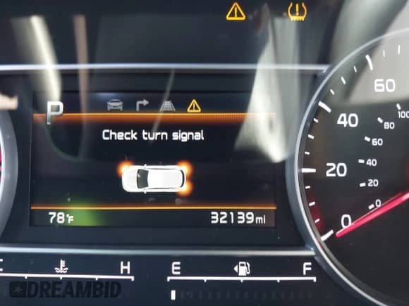 2022 Kia Sorento SX with VIN 5XYRK4LF8NG093053, listed as a IAAI auction lot 42337625 with 32,139 mi miles and . Bid and sale history available at DreamBid. Image 16.