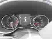 2019 Jeep Compass Limited with VIN 3C4NJDCB8KT679240, listed as a IAAI auction lot 43282073 with 53,935 mi miles and . Bid and sale history available at DreamBid. Image 7.