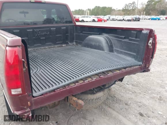 1997 Chevrolet Silverado 1500 с VIN 1GCEC19MXVE239610, выставлен на аукционе IAAI как лот 41272086 с пробегом 222 780 миль миль и . История ставок и продаж доступна на DreamBid. Изображение 6.