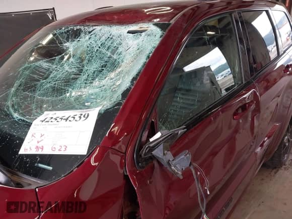 2020 Jeep Grand Cherokee Limited X z VIN 1C4RJFBT5LC315605, wystawiony jako IAAI lot #42554539 z przebiegiem 63 919 mil mil oraz . Historia ofert i sprzedaży dostępna na DreamBid. Obrazek 6.