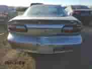 2000 Chevrolet Camaro z VIN 2G1FP22K0Y2162911, wystawiony jako Copart lot #81292724 z przebiegiem 161 931 mil mil oraz Szkoda całkowita • Salvage title. Historia ofert i sprzedaży dostępna na DreamBid. Obrazek 6.