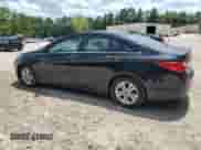 2013 Hyundai Sonata GLS z VIN 5NPEB4AC5DH749451, wystawiony jako Copart lot #65849325 z przebiegiem Nie podano mil oraz Czysty tytuł • Clean title. Historia ofert i sprzedaży dostępna na DreamBid. Obrazek 2.