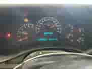2005 GMC Sierra 1500 SLE с VIN 1GTEK19B85Z195214, выставлен на аукционе Copart как лот 85295805 с пробегом 121 323 миль миль и Чистый • Clean title. История ставок и продаж доступна на DreamBid. Изображение 9.
