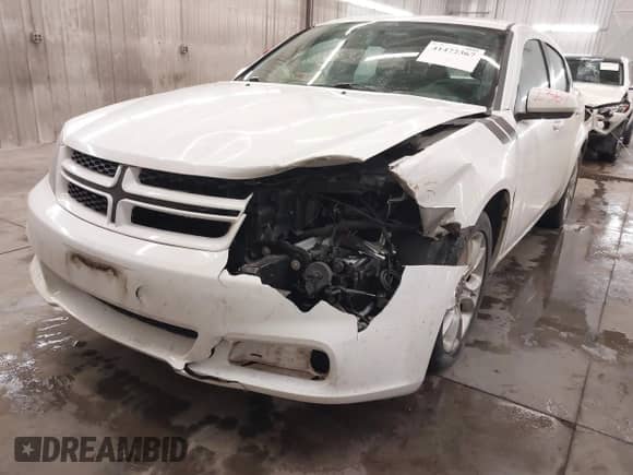 2014 Dodge Avenger R/T с VIN 1C3CDZBG9EN165415, выставлен на аукционе IAAI как лот 41472367 с пробегом 194 105 миль миль и . История ставок и продаж доступна на DreamBid. Изображение 6.