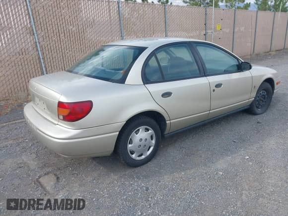 2000 Saturn SL with VIN 1G8ZH5286YZ219563, listed as a IAAI auction lot 43197718 with 255,246 mi miles and . Bid and sale history available at DreamBid. Image 4.