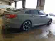 2022 Honda Accord Sport z VIN 1HGCV2F38NA020978, wystawiony jako Copart lot #83870045 z przebiegiem Nie podano mil oraz Szkoda całkowita • Salvage title. Historia ofert i sprzedaży dostępna na DreamBid. Obrazek 3.