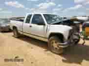 1998 GMC Sierra 1500 с VIN 1GTEC19R4WR504009, выставлен на аукционе Copart как лот 61786725 с пробегом 261 876 миль миль и Списание • Salvage title. История ставок и продаж доступна на DreamBid. Изображение 4.