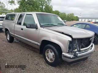 1998 GMC Sierra 1500 с VIN 1GTEC19R7WE560274, выставлен на аукционе IAAI как лот 42255089 с пробегом 176 450 миль миль и . История ставок и продаж доступна на DreamBid. Изображение 1.