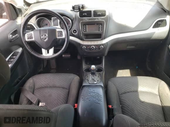 2018 Dodge Journey SXT с VIN 3C4PDCBB4JT500962, выставлен на аукционе Copart как лот 69112115 с пробегом Не указан миль и Списание • Salvage title. История ставок и продаж доступна на DreamBid. Изображение 8.