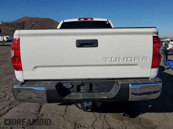 2017 Toyota Tundra SR5 с VIN 5TFRY5F14HX225506, выставлен на аукционе Copart как лот 87248825 с пробегом 194 014 миль миль и Списание • Salvage title. История ставок и продаж доступна на DreamBid. Изображение 6.