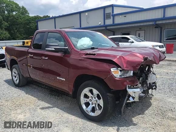 2019 Ram 1500 Big Horn z VIN 1C6RREBT6KN884038, wystawiony jako Copart lot #60100405 z przebiegiem 63 187 mil mil oraz Szkoda całkowita • Salvage title. Historia ofert i sprzedaży dostępna na DreamBid. Obrazek 13.