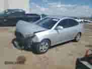 2010 Hyundai Elantra SE с VIN KMHDU4ADXAU837908, выставлен на аукционе Copart как лот 65716015 с пробегом 98 719 миль миль и Списание • Salvage title. История ставок и продаж доступна на DreamBid. Изображение 1.