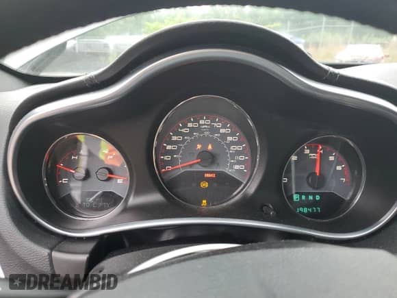 2014 Dodge Avenger SXT with VIN 1C3CDZCB4EN184604, listed as a Copart auction lot 61074885 with 198,477 mi miles and Salvage title. Bid and sale history available at DreamBid. Image 9.