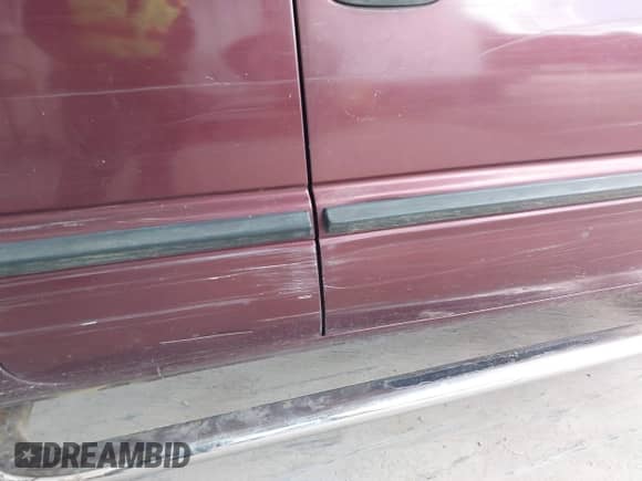 2000 Dodge 2500 with VIN 3B7KC2364YG142578, listed as a IAAI auction lot 42456567 with 326,789 mi miles and . Bid and sale history available at DreamBid. Image 12.