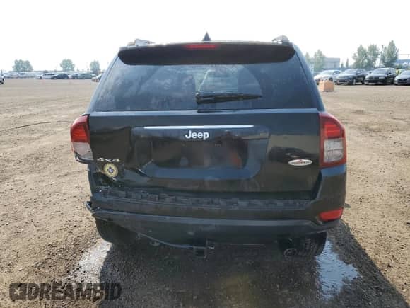 2014 Jeep Compass Sport с VIN 1C4NJDAB2ED871167, выставлен на аукционе Copart как лот 60557625 с пробегом 134 133 миль миль и Списание • Salvage title. История ставок и продаж доступна на DreamBid. Изображение 6.