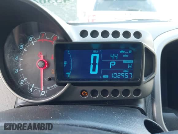 2015 Chevrolet Sonic LTZ with VIN 1G1JE6SB1F4101095, listed as a IAAI auction lot 43368552 with 102,597 mi miles and . Bid and sale history available at DreamBid. Image 7.